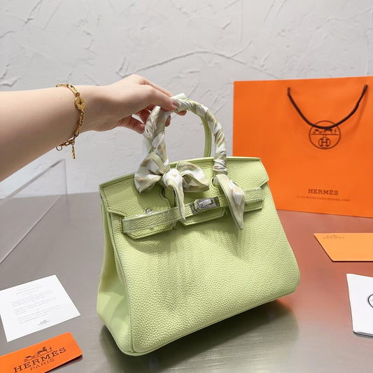 2025 Bag Classic Top-handle Bag W102