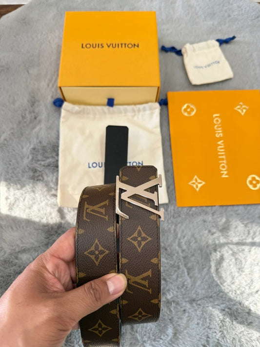 2025 classic old flower belt with bright silver buckle