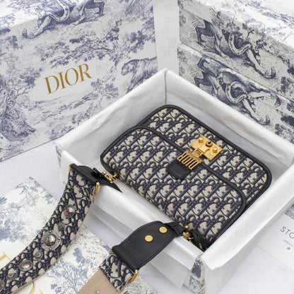 2025 Bag Messenger Bag D2