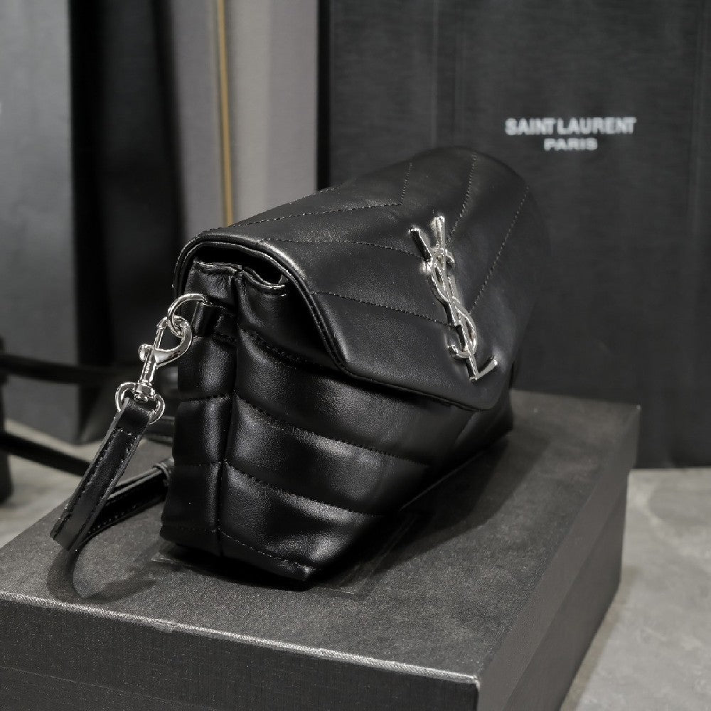 2025 Bag LouLou Chain Bag Y3