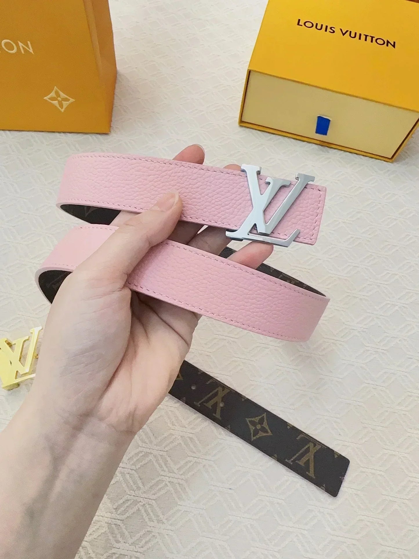 2025 Soft pebbled calfskin belt width 3.0cm