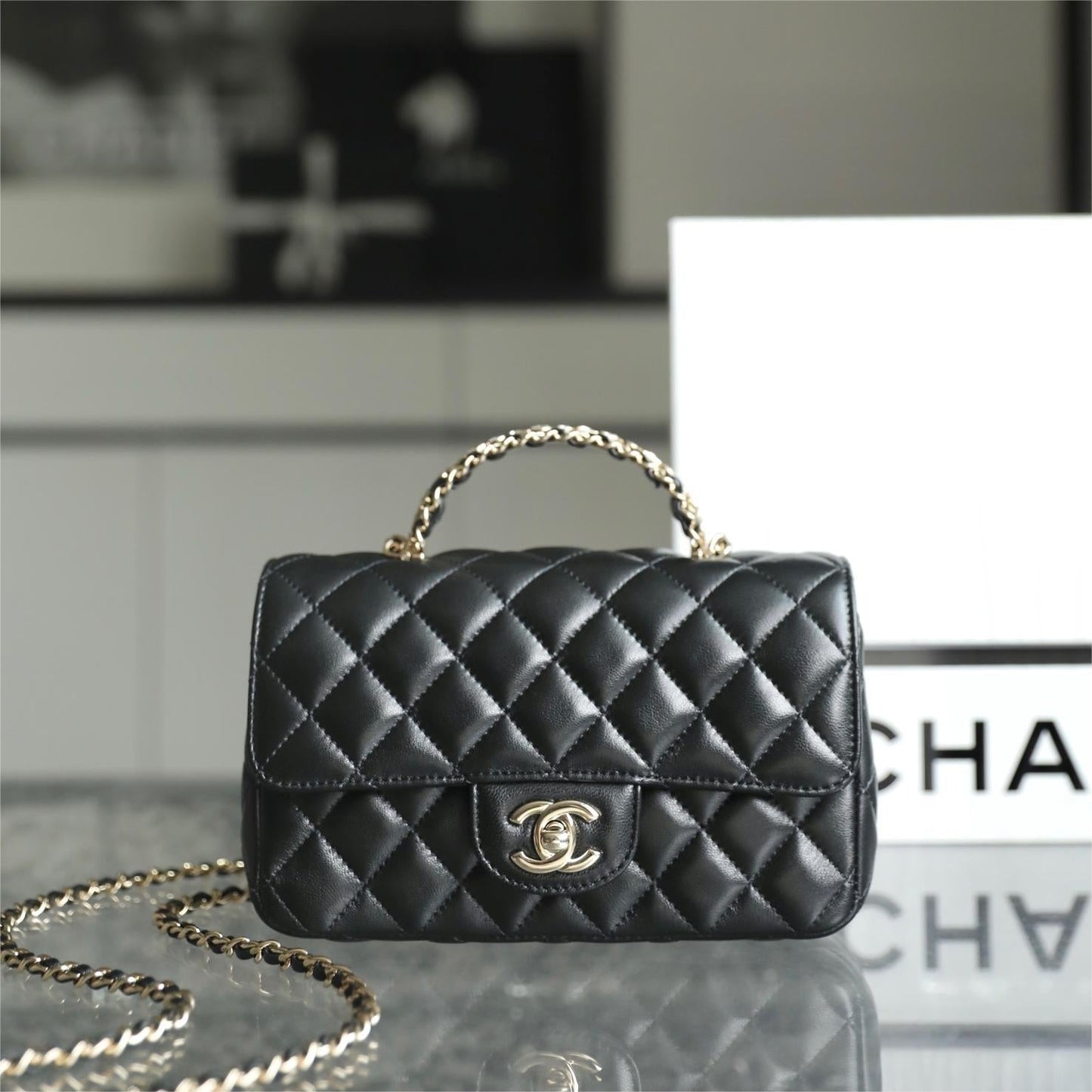 2025 Bag New Fashion Top-handle Bag W3832