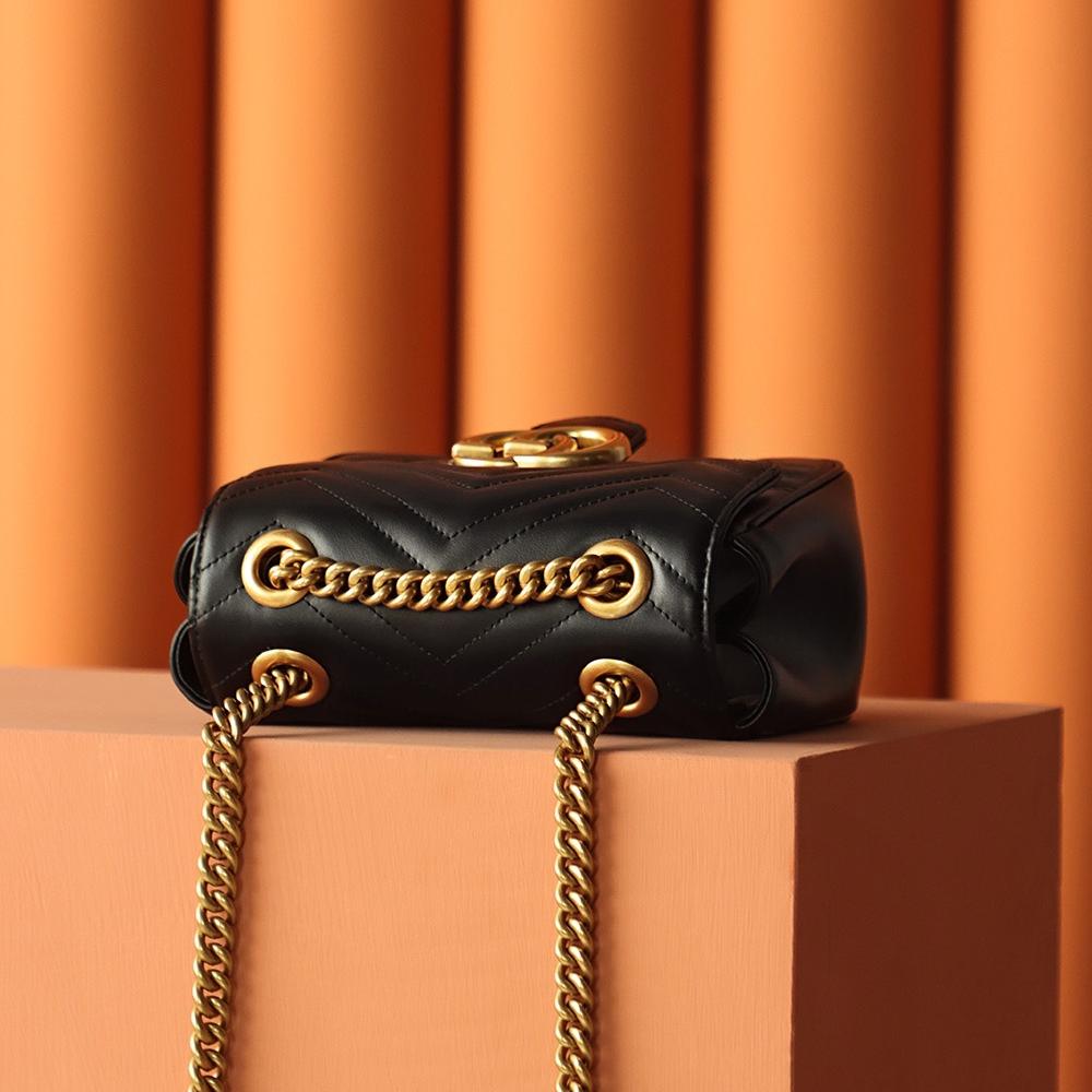 2025 Bag Classic Messenger Bag G37