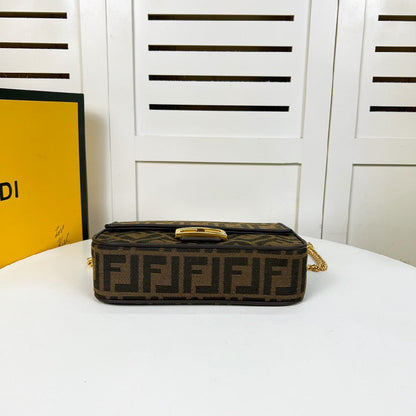 2025 Bag Baguette Bag F2