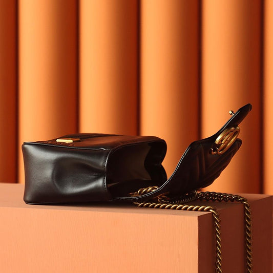 2025 Bag Classic Messenger Bag G37