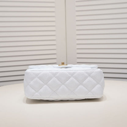2025 Bag Classic Flap Bag W69