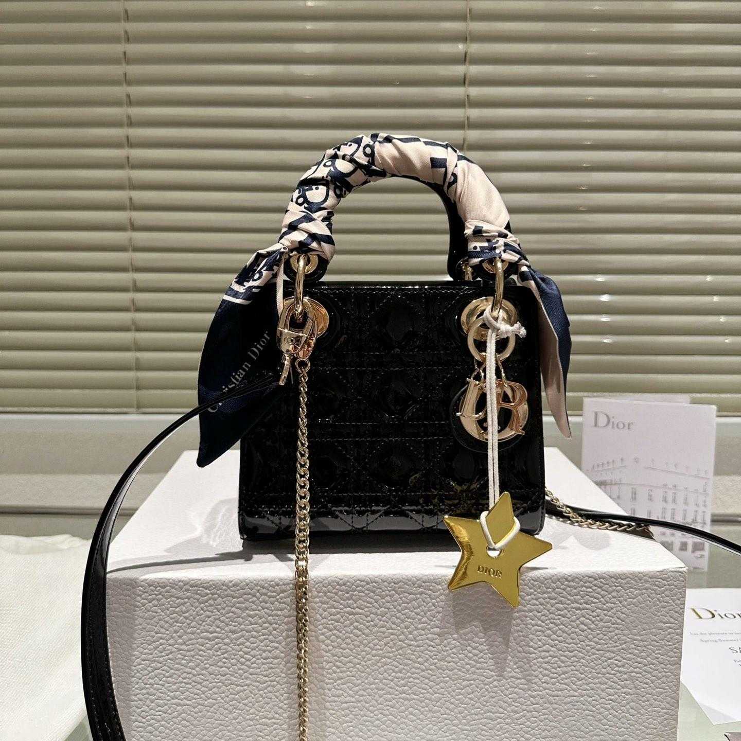 2025 Bag Stylish Top-handle Bag W168