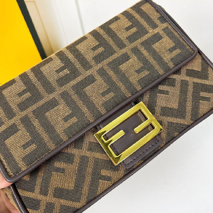 2025 Bag Baguette Bag F2