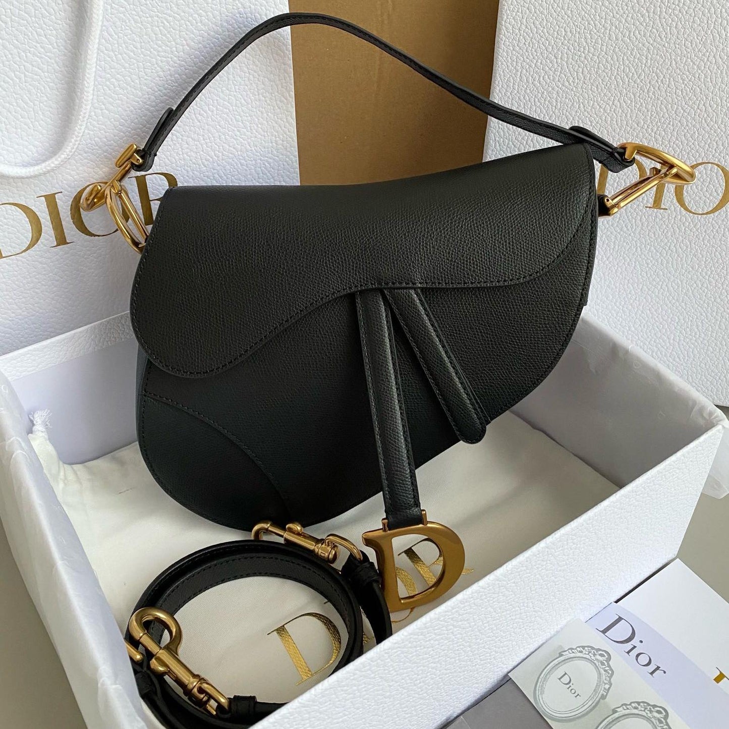 2025 Bag Classic Saddle Bag W239