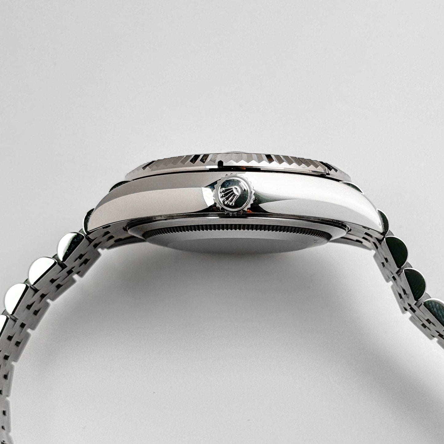 2025 Watch Sky-Dweller 326934 Stainless Steel Blue Dial Jubilee (2021)