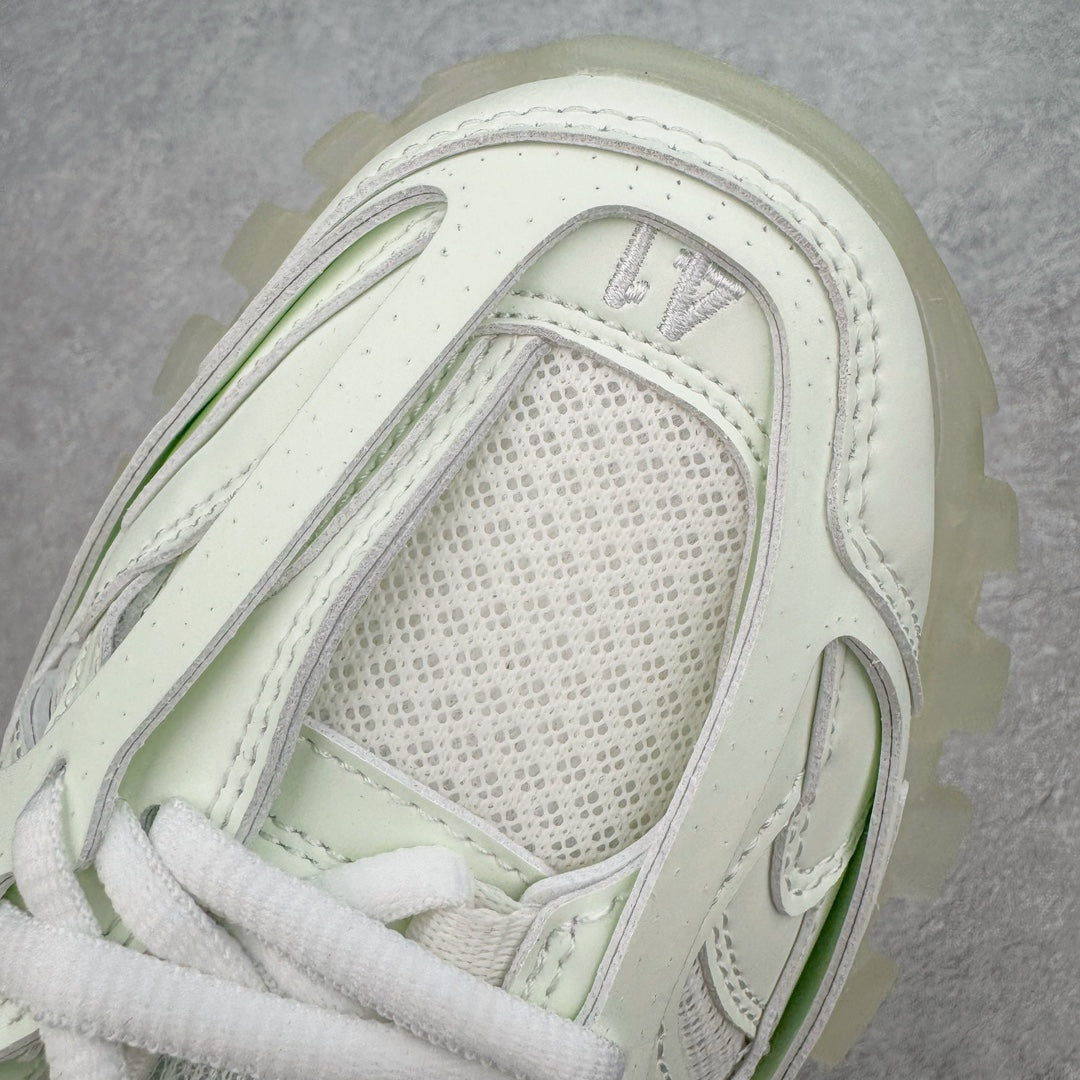 2025 0722 New night glow fluorescent shoes