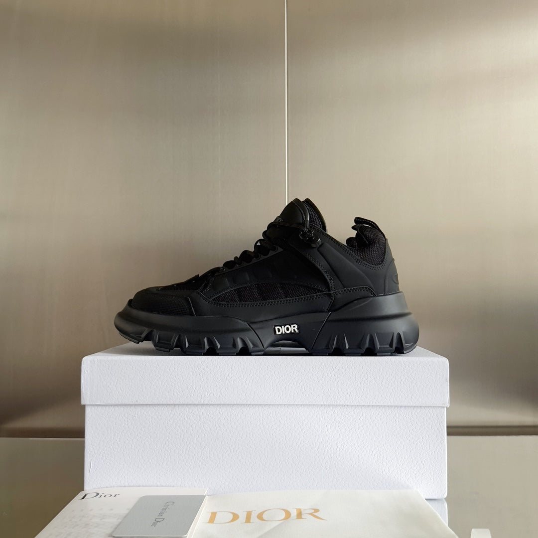 2025 1225 New high quality new color sports fashion shoes