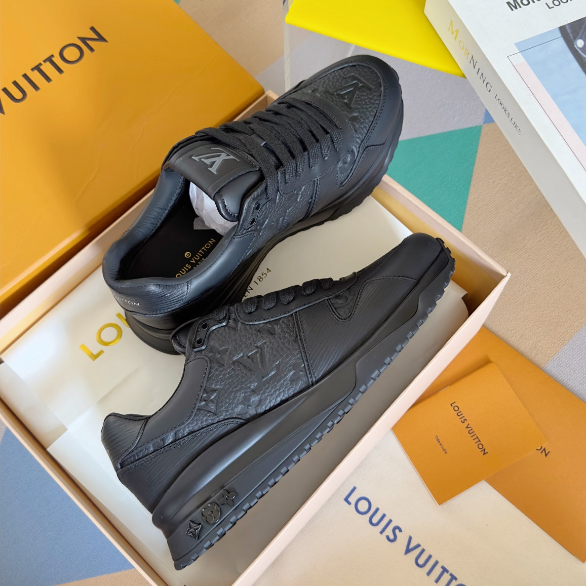 2025 250318 New high quality new color board shoes