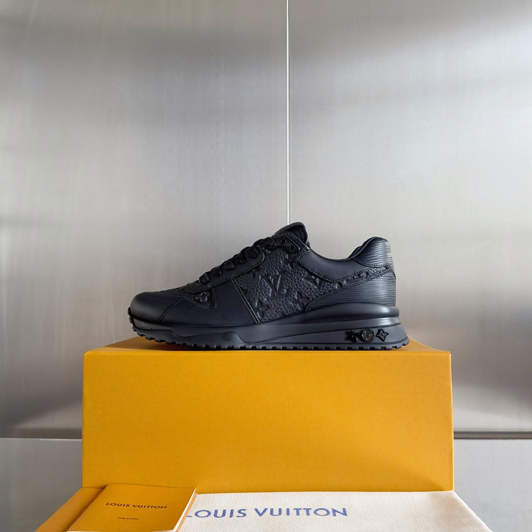 2025 250318 New high quality new color board shoes