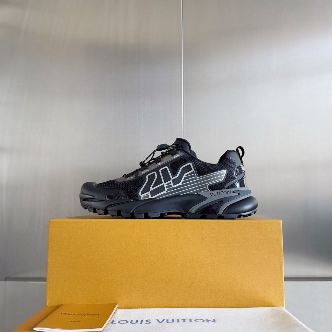 2025 250318 New high quality new color board shoes